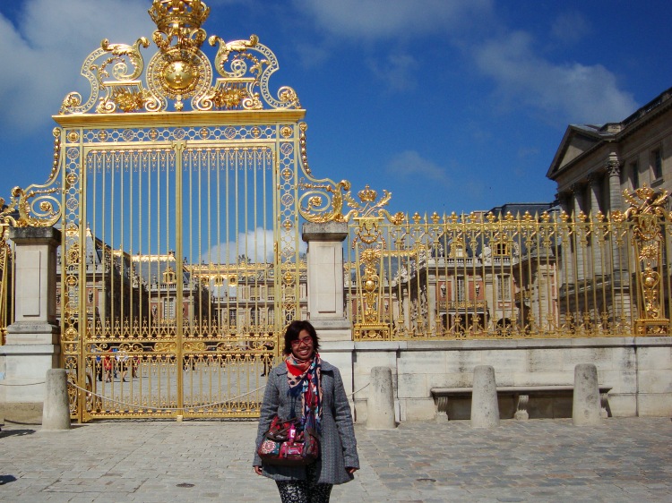 En las puertas del Palacio de Versalles
